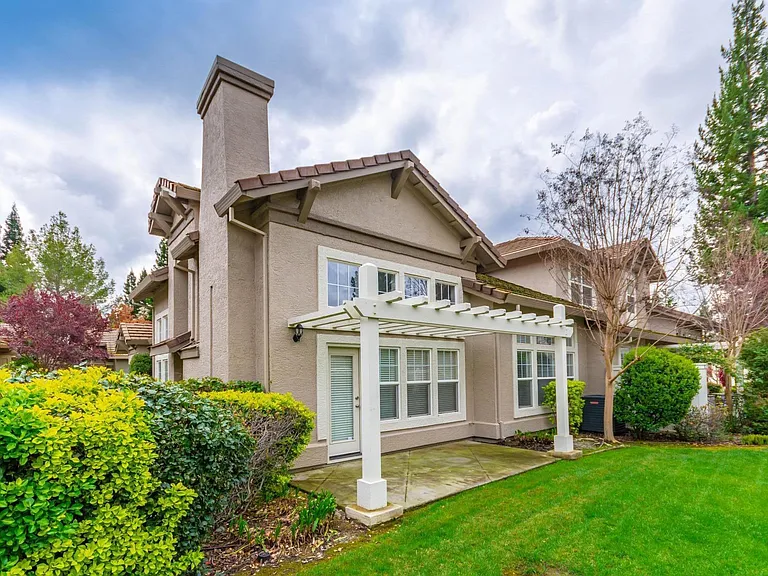 9925 Villa Granito Ln — Photo 28