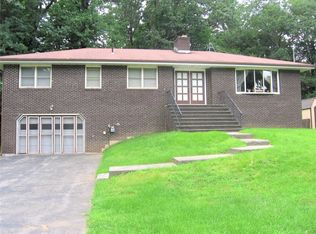 12 Raker Rd, Poughkeepsie, NY 12603