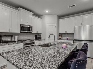 736 Carmen St, Forney, TX 75126