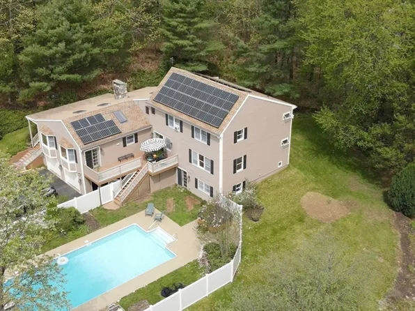 2 Sherry Ln, Spencer, MA 01562