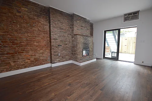 315 W 29th St #1B Photo 1 315 W 29th St #1B Photo 1