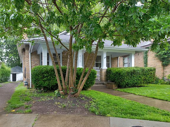 3rd image of 425 Kentucky Ct