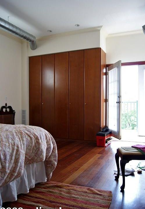 1st image of 2868 N Lincoln Ave #417