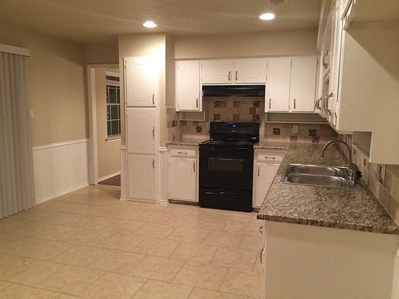 2nd image of 1869 College Pkwy