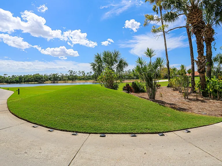 5945 Paradise Cir — Photo 12