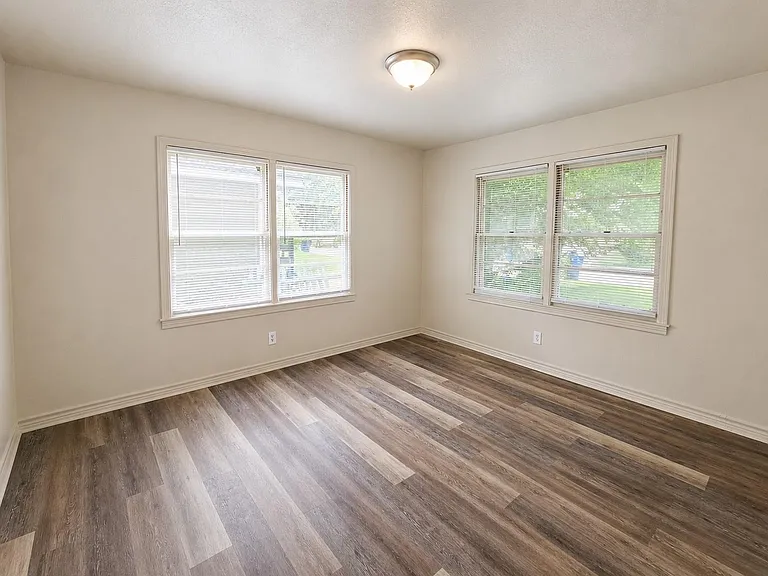 2914 Tarpey Ave — Photo 8