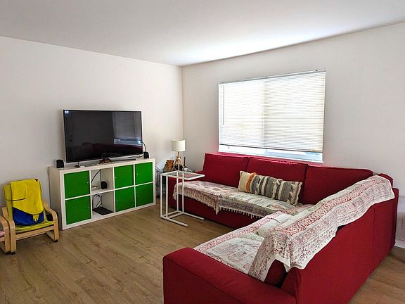 3rd image of 7381 Soquel Dr