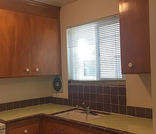 5th image of 4603 1/2 40th Ave NE