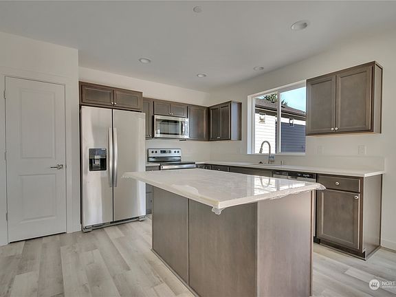 3rd image of 11507 12th Avenue S