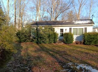 21 Hawk Ln, Mill Hall, PA 17751