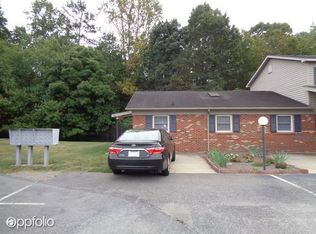 701 Timberline Dr, Winston Salem, NC 27101