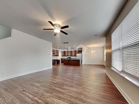 5th image of 127 Sago Ct