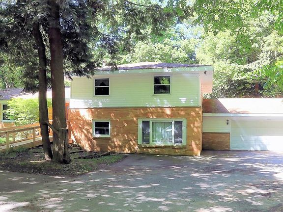 2nd image of 731 Scenic Dr