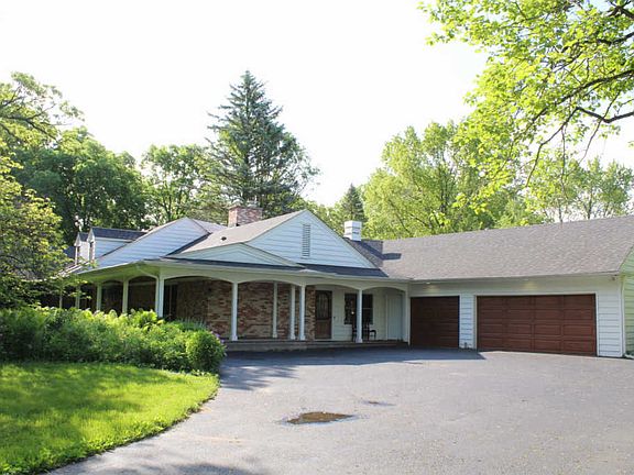 2nd image of 40W311 Wildwood Dr