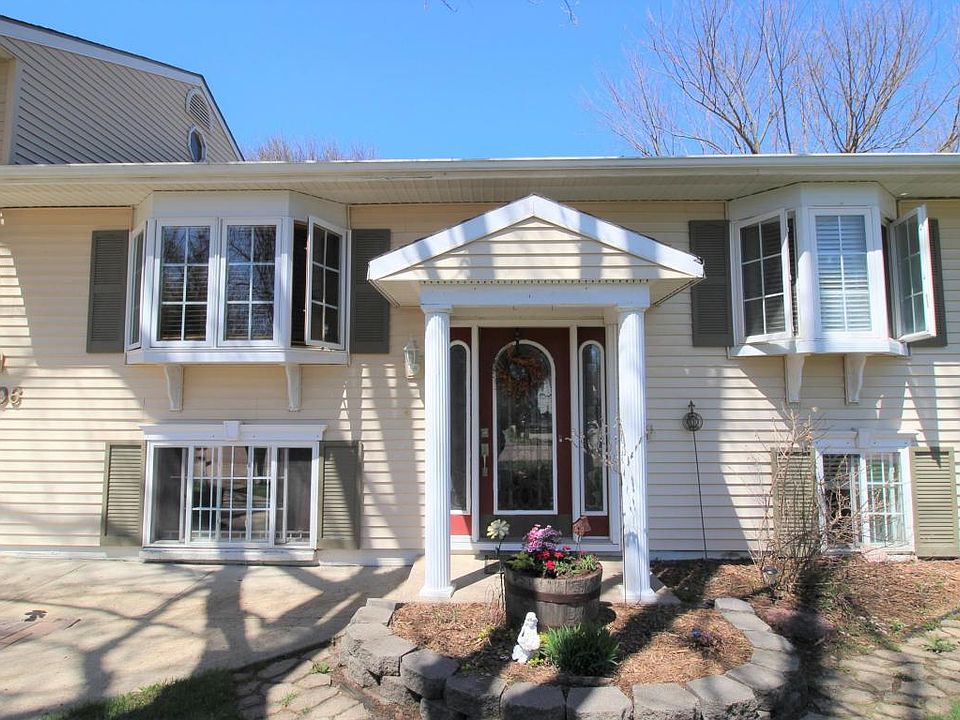 1st image of 206 23rd St