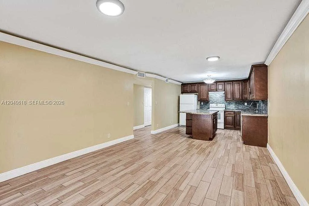 2 bed, $1,950 — Photo 4