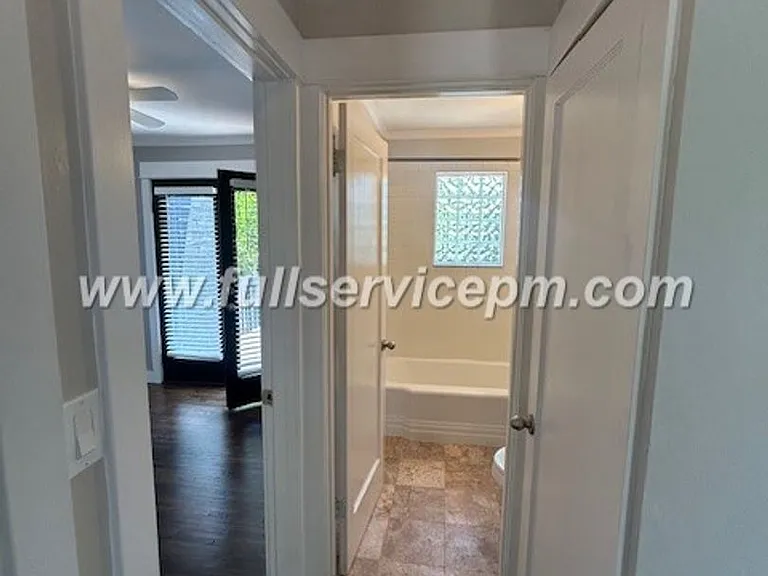 9322 31st Ave SW — Photo 31
