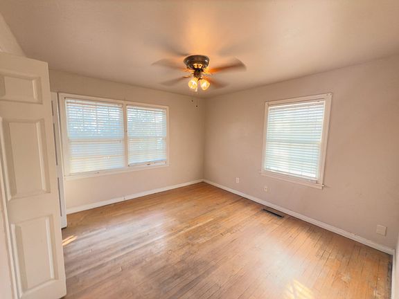 5th image of 9913 Chesterton Pl