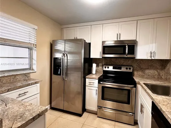 9235 Lagoon Pl APT 109, Fort Lauderdale, FL 33324