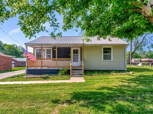 307 Franklin St, Cowan, TN 37318