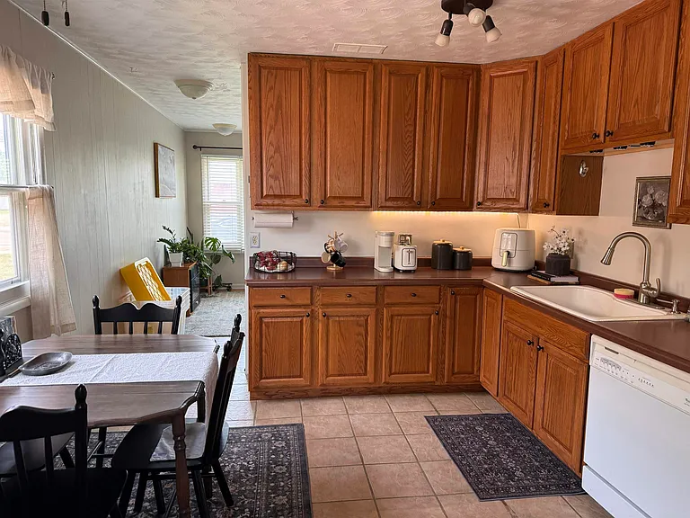 2207 Anna Ave — Photo 7