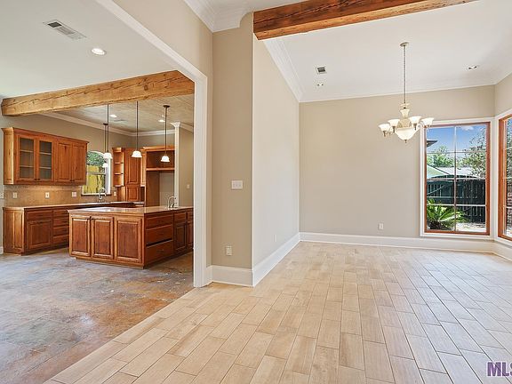 5th image of 7308 Briarplace Dr