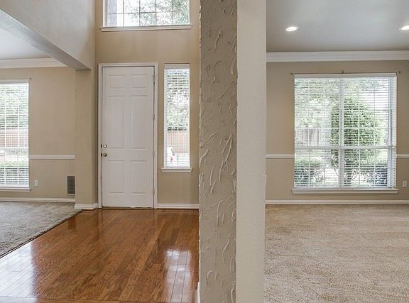 4th image of 504 Irvine Dr