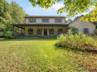 11470 Bowen Rd, Mantua, OH 44255