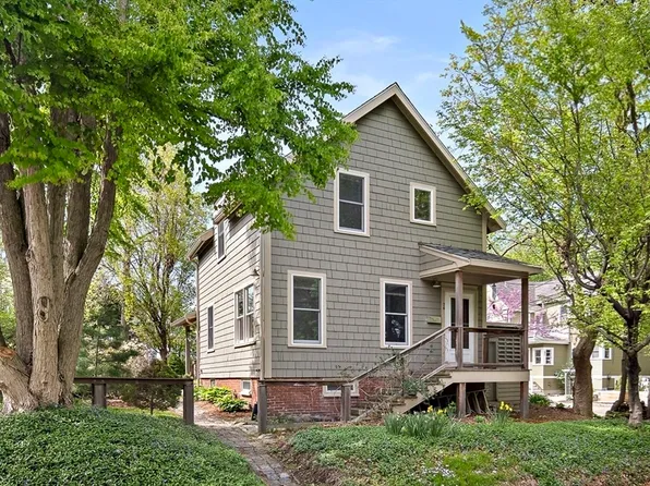 76 Henderson St, Arlington, MA 02474