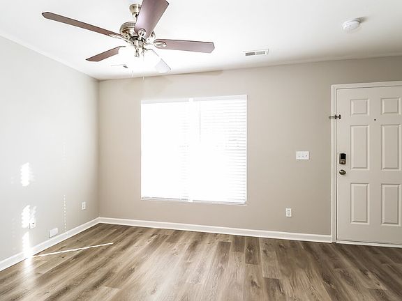 5th image of 6516 Lynmont Dr