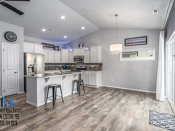 4th image of 1931 S Canyon Woods Ln