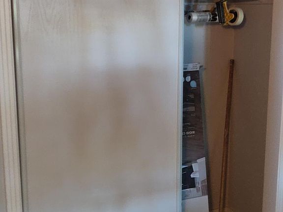 5th image of 2543 Robinson Ave Unit 2
