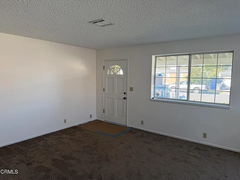 826 Camelia Dr — Photo 5