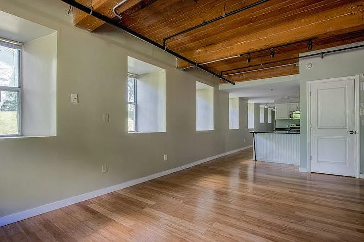 494 Woonasquatucket Ave — Photo 8