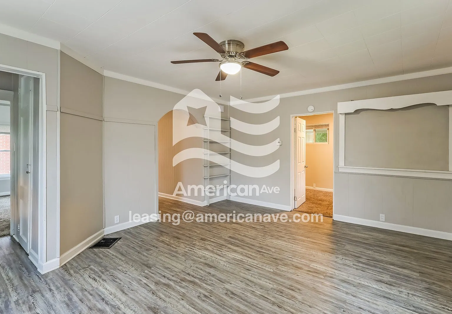 2 bed, 1.0 bath, 808 sqft, $1,194 — Photo 2