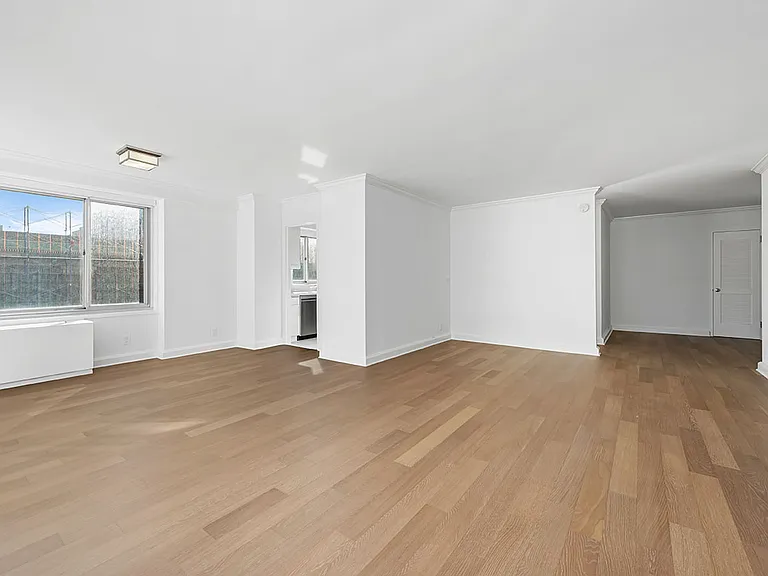 254 E 68th St #11E — Photo 1