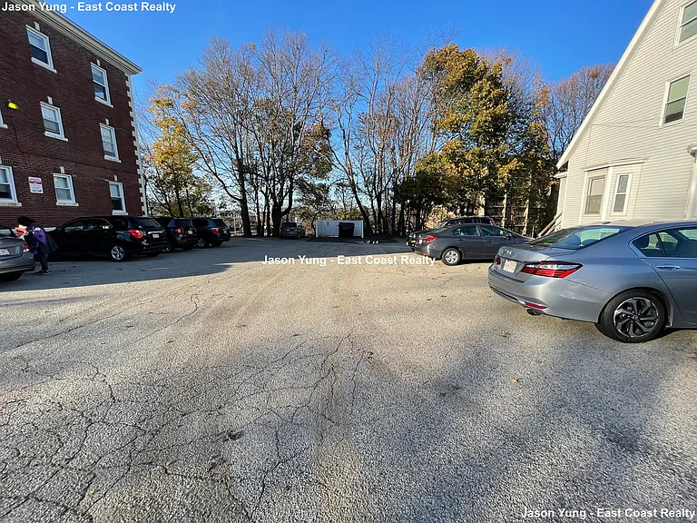 14 Russell St #24 — Photo 18