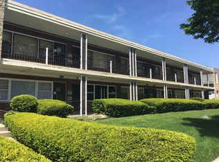 1001 N Harlem Ave APT B, Oak Park, IL 60302