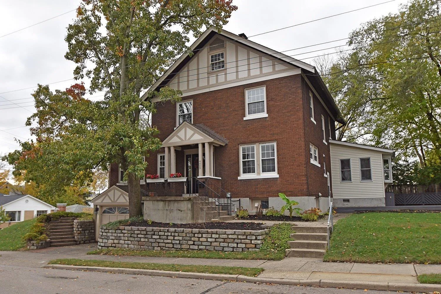 4803 Sullivan Ave photo 1