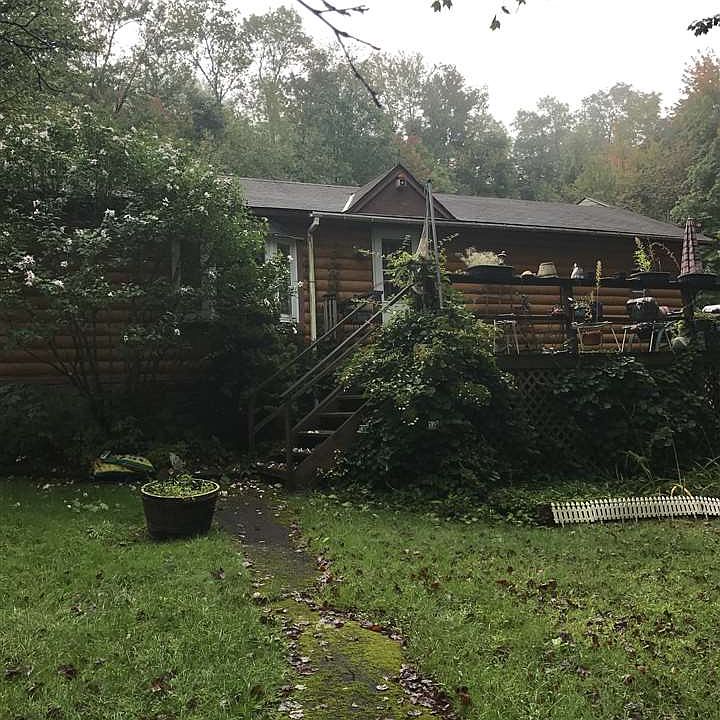 2nd image of 126 Queen Mountain Rd