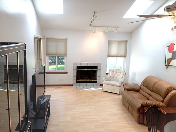 3rd image of 101 Brittany Dr APT A