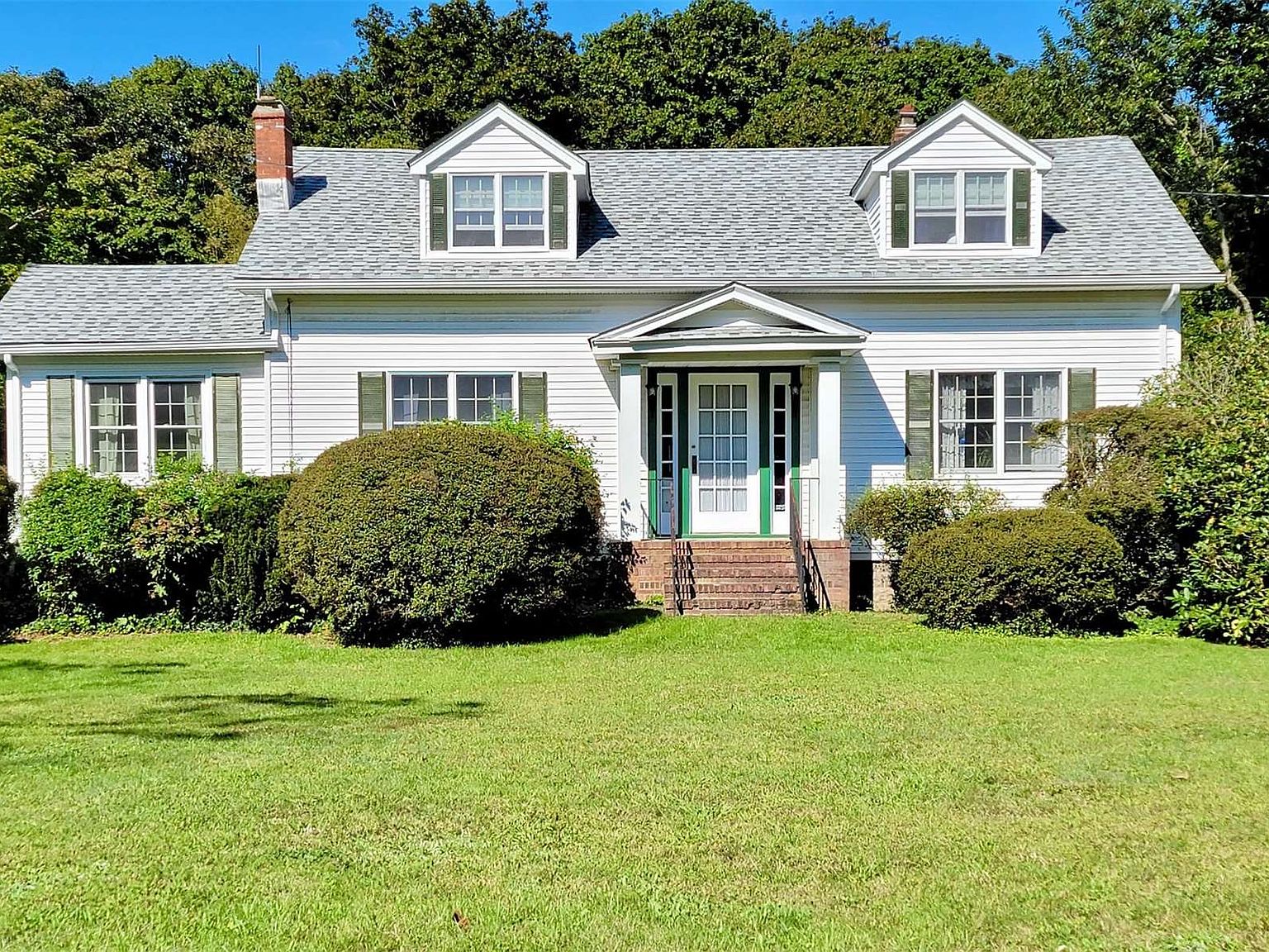 56 Lake Avenue, Center Moriches, NY 11934 Zillow