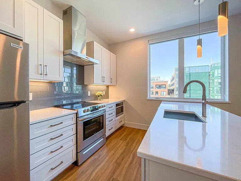 5 India St #407 — Photo 36