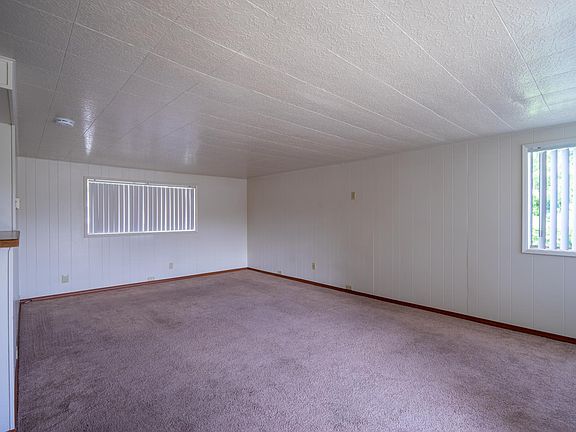 4th image of 2102 Garfield Ave NW #A