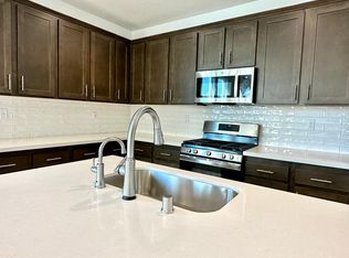 2906 E Duncan Paseo, Ontario, CA 91761