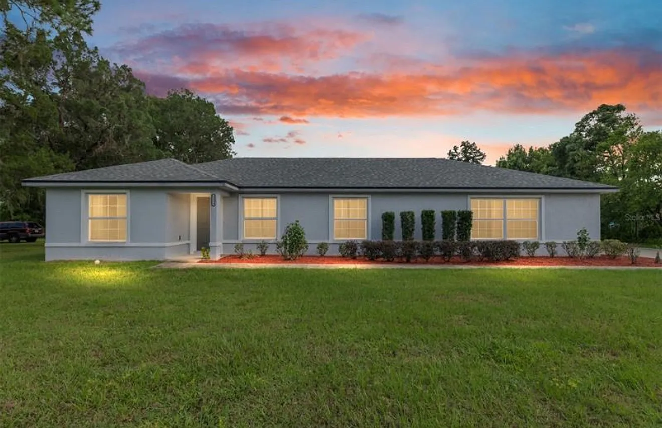 3 bed, 1278 sqft, $1,800 — Photo 1