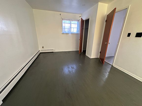 5th image of 23-26 42nd St #1