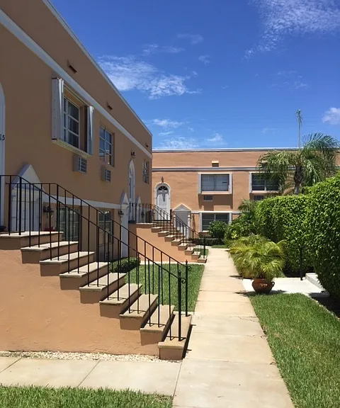 101 S Golfview Rd #16 — Photo 2
