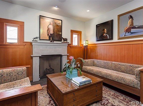 5th image of 1133 Windsor Pl