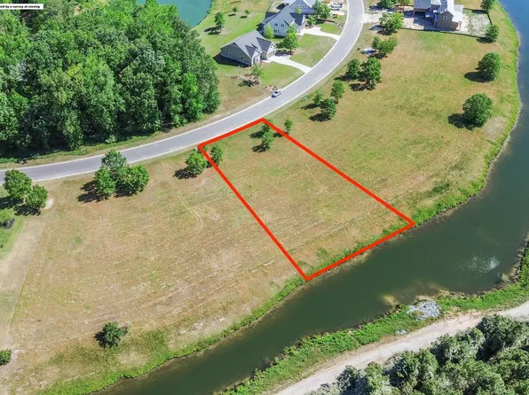124 Sycamore Lakes Drive, Wallace, NC 28466